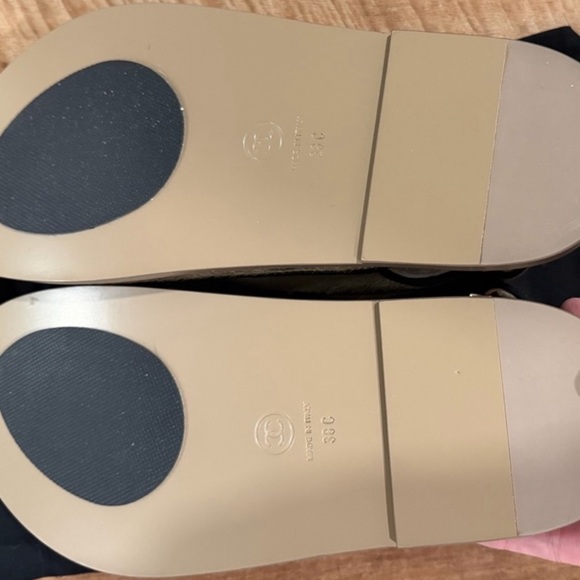 New Chanel Calf Hair Suede Shearling Dad Sandals Size 38 Beige - Picture 9 of 9